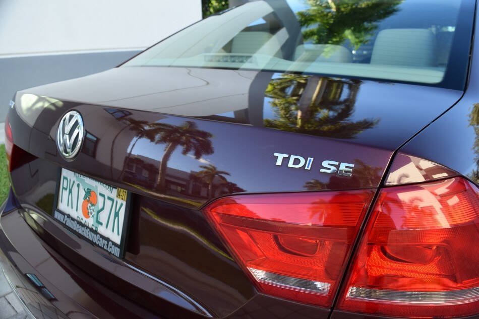 Used 2014 Volkswagen Passat TDI SE FWD image 22
