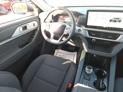 New 2026 Ford Explorer Active image 17