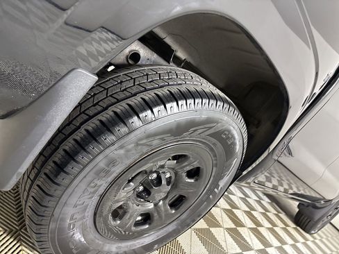 Used 2022 Nissan Frontier S w/ Technology Package image 34