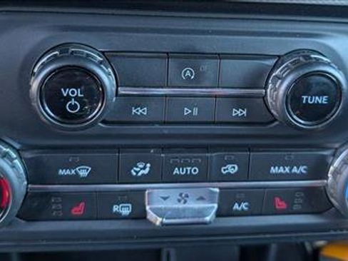 Used 2022 Ford Bronco 4-Door image 28