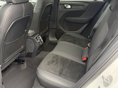 Certified 2023 Volvo C40 P8 Recharge Plus AWD/4WD image 23