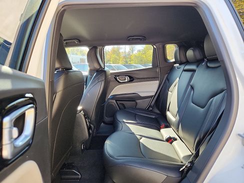 New 2026 Jeep Compass Limited image 6