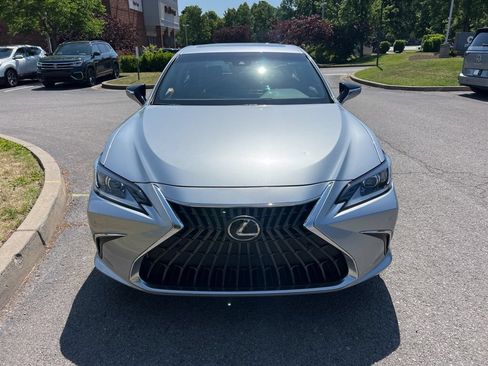 Used 2023 Lexus ES 350 w/ Premium Package FWD image 2