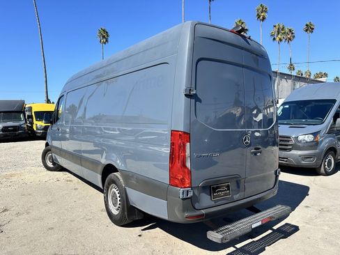 Used 2019 Mercedes-Benz Sprinter 170 image 9