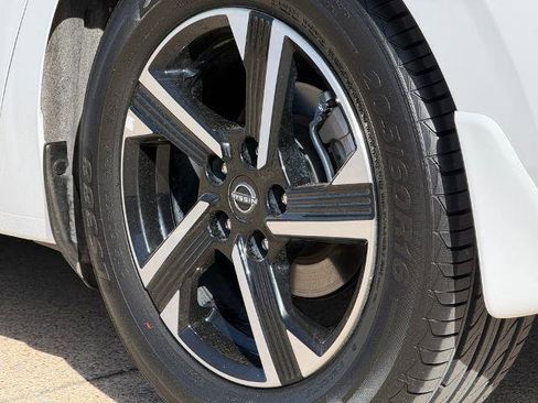 Certified 2024 Nissan Sentra SV image 10