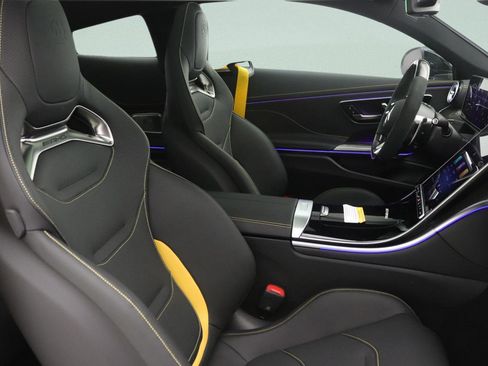 New 2026 Mercedes-Benz CLE 53 AMG 4MATIC Coupe image 7