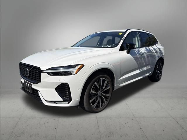 Used 2025 Volvo XC60 B5 Plus w/ Protection Package Premier AWD/4WD image 1