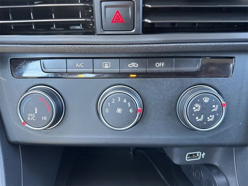 Used 2019 Volkswagen Jetta S image 17