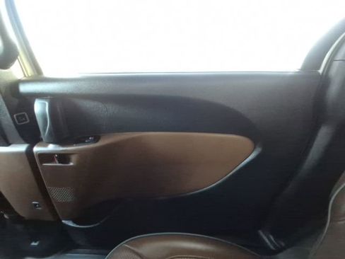 Used 2020 Chrysler Pacifica Limited w/ Advanced Safetytec Group image 19