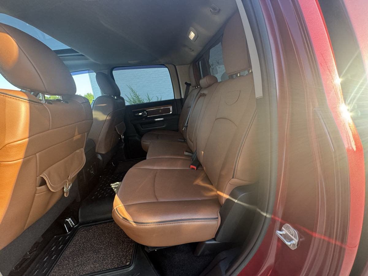 Used 2015 RAM 1500 Laramie Longhorn w/ Convenience Group AWD/4WD image 8