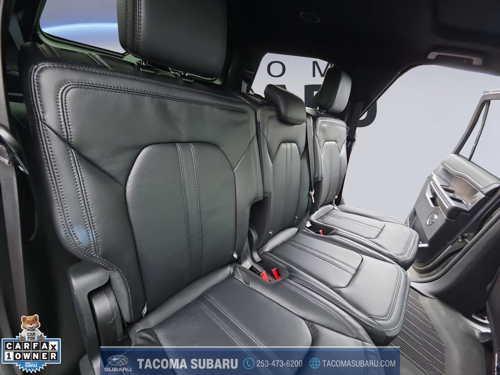 Used 2019 Ford Expedition Limited w/ Equipment Group 302A AWD/4WD image 18