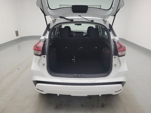 Used 2022 Nissan Kicks S FWD image 29