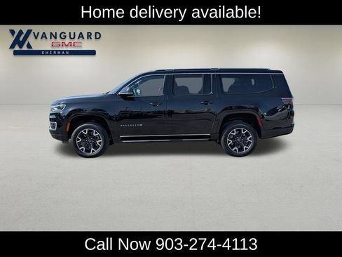 Used 2024 Jeep Wagoneer L Series III w/ Flexible Seating Group AWD/4WD image 4