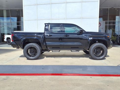 New 2026 Toyota Tacoma SR5 AWD/4WD image 4