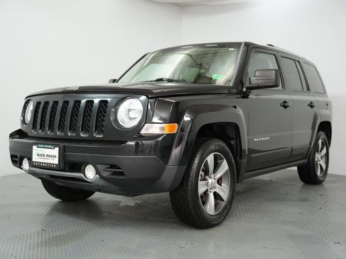 Used 2016 Jeep Patriot High Altitude image 3