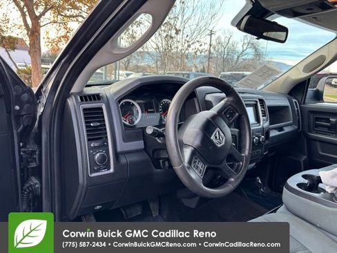 Used 2013 RAM 2500 Tradesman w/ Chrome Appearance Group image 12