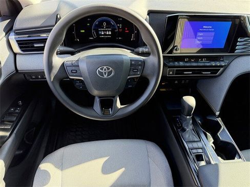 Certified 2025 Toyota Camry LE image 12