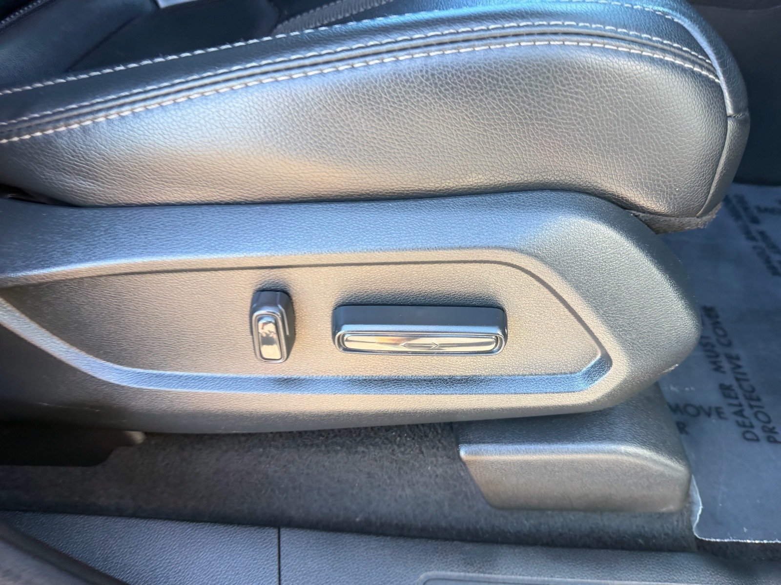 Used 2024 Honda Pilot Touring image 15