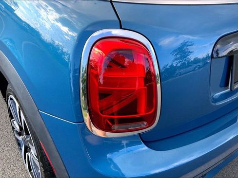 Certified 2022 MINI Cooper S image 29