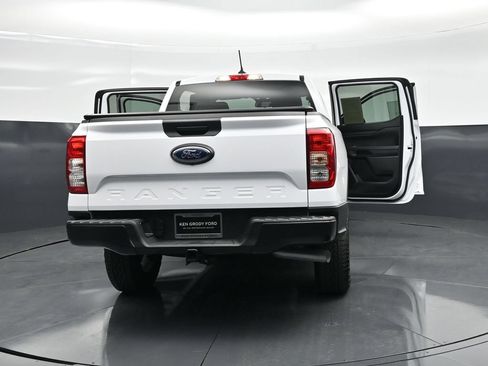Certified 2025 Ford Ranger XL w/ Trailer Tow Package RWD image 31