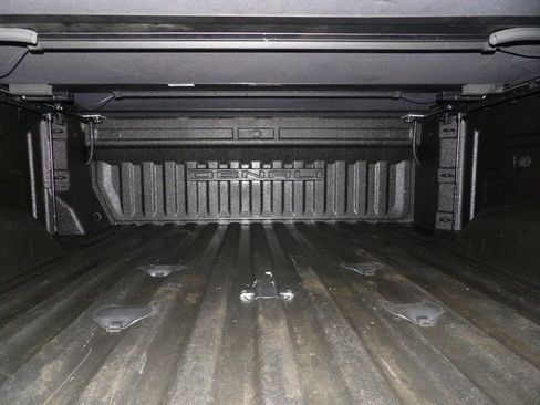 Used 2023 GMC Sierra 3500 Denali w/ Technology Package image 39