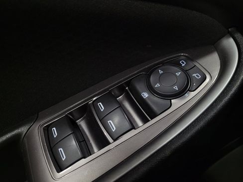Used 2021 Chevrolet Malibu LS FWD image 27