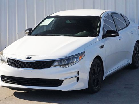 Used 2017 Kia Optima LX w/ Value Package image 43