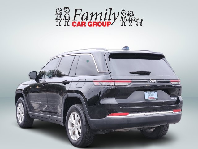 Used 2023 Jeep Grand Cherokee Limited RWD image 3