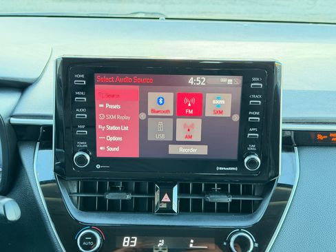 Used 2021 Toyota Corolla LE image 44