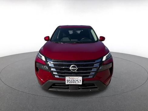 Used 2025 Nissan Rogue SV FWD image 3