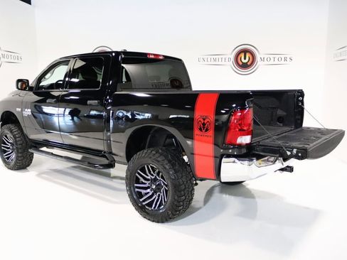 Used 2022 RAM 1500 Classic SLT image 25