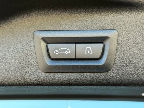 New 2026 BMW X5 M60i image 17