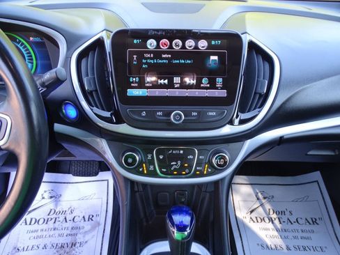 Used 2017 Chevrolet Volt LT Hatchback 4D FWD image 20