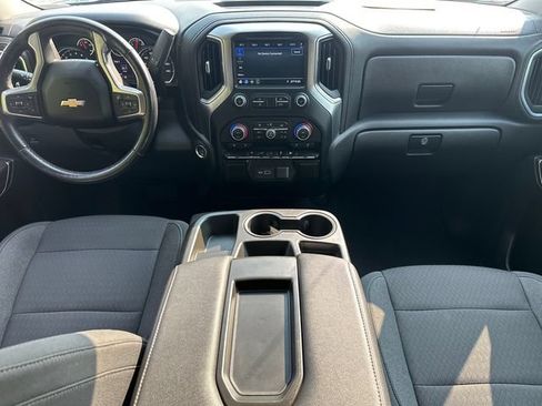 Used 2022 Chevrolet Silverado 1500 LT AWD/4WD image 18