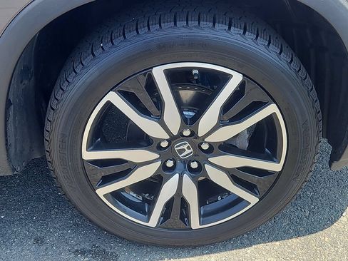 Used 2019 Honda Pilot Touring image 10