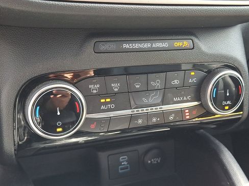 Certified 2022 Ford Escape SEL AWD/4WD image 16