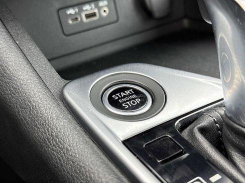 Used 2022 Nissan Sentra SV image 19