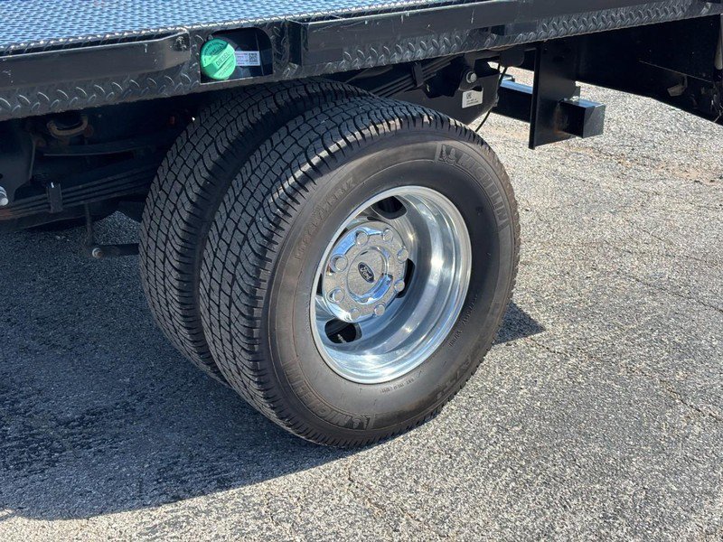 Used 2025 Ford F350 Lariat AWD/4WD image 11
