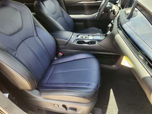 Certified 2026 INFINITI QX60 Sport w/ Dark Cargo Package AWD/4WD image 15