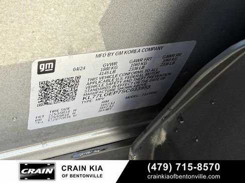 Used 2025 Chevrolet Trax RS FWD image 34