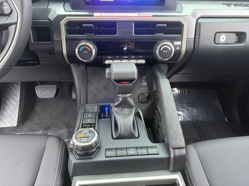 New 2025 Toyota Tacoma TRD Off-Road image 11