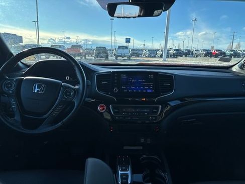 Used 2022 Honda Ridgeline Black Edition image 12