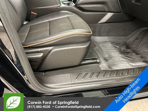 Used 2024 GMC Canyon AT4 w/ Canyon Safety Plus Package image 18