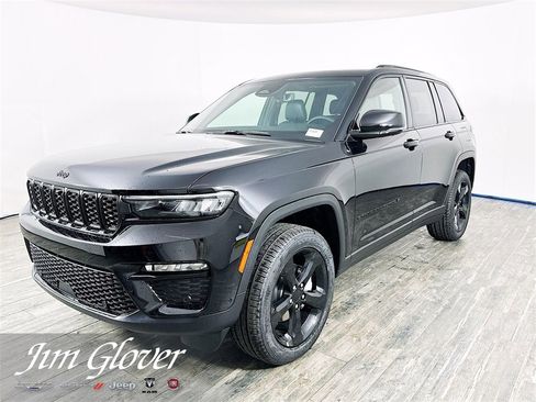 New 2025 Jeep Grand Cherokee Limited w/ Luxury Tech Group II image 8