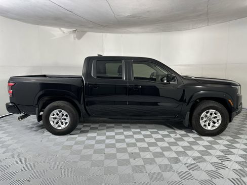 Used 2024 Nissan Frontier SV w/ Technology Package RWD image 9