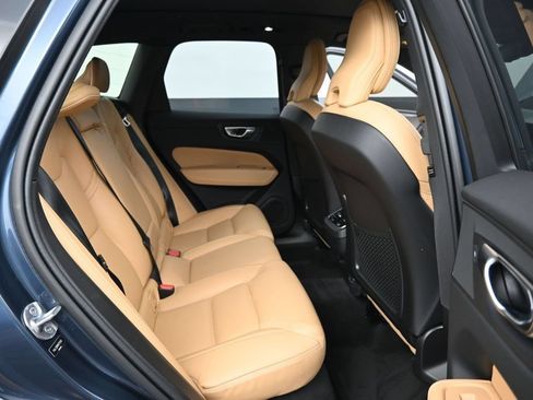 Certified 2024 Volvo XC60 B5 Ultimate AWD/4WD image 17