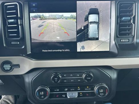 Used 2023 Ford Bronco Wildtrak AWD/4WD image 15