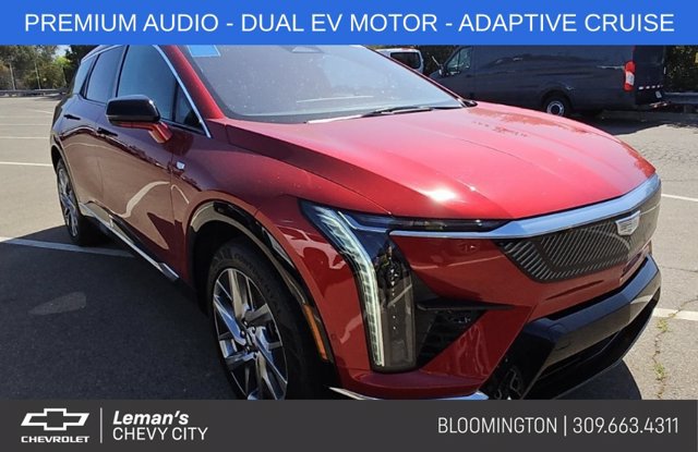 Used 2025 Cadillac Optiq Luxury 1 AWD/4WD image 1