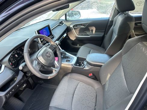 New 2025 Toyota RAV4 XLE w/ Convenience Package image 4