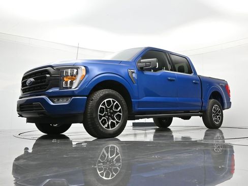 Certified 2022 Ford F150 XLT w/ Equipment Group 302A High image 41